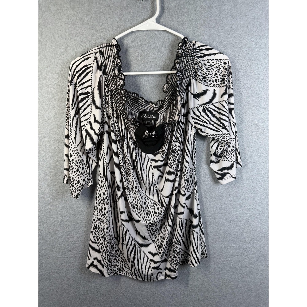 Nueva Blouse Womens 8 White Animal Print Ring Neck Kimono Sleeve Top Boho